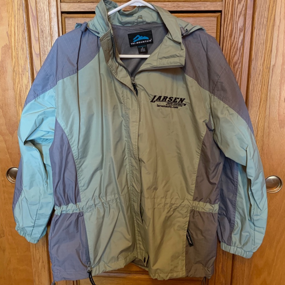 Rain/Wind jacket. Sage green color.
